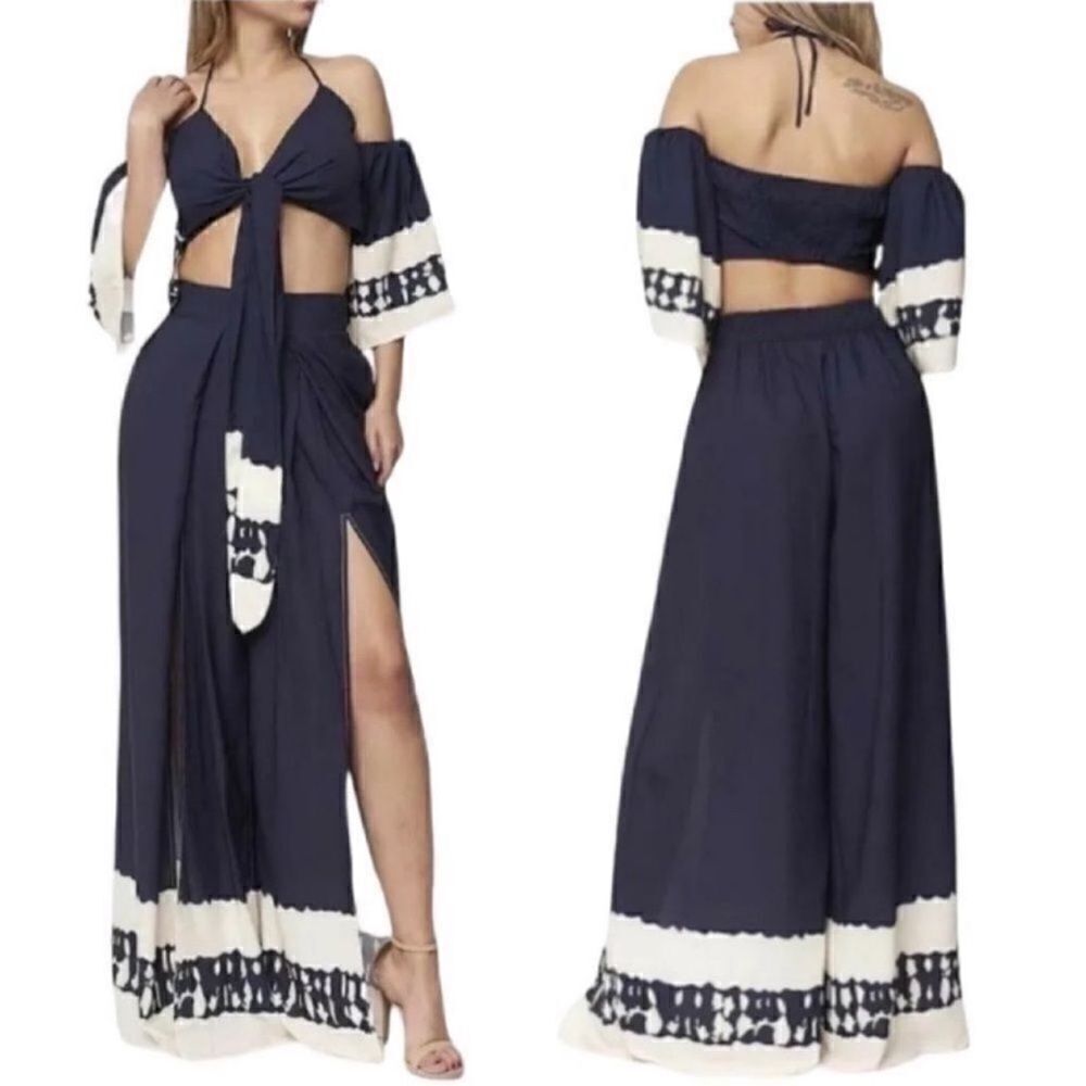 LATISTE Navy Blue & Cream Pants
Set(Size Medium)